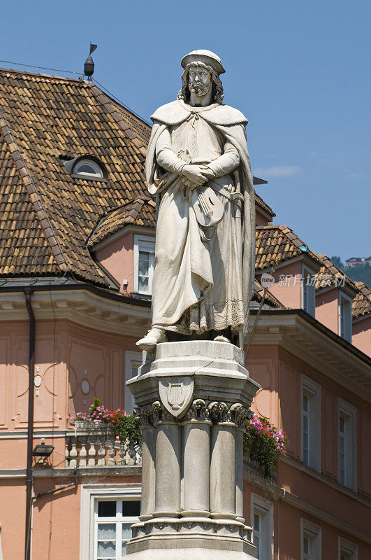 Walther von der Vogelweide (c.1170-c.1230)，雕刻于意大利博尔扎诺